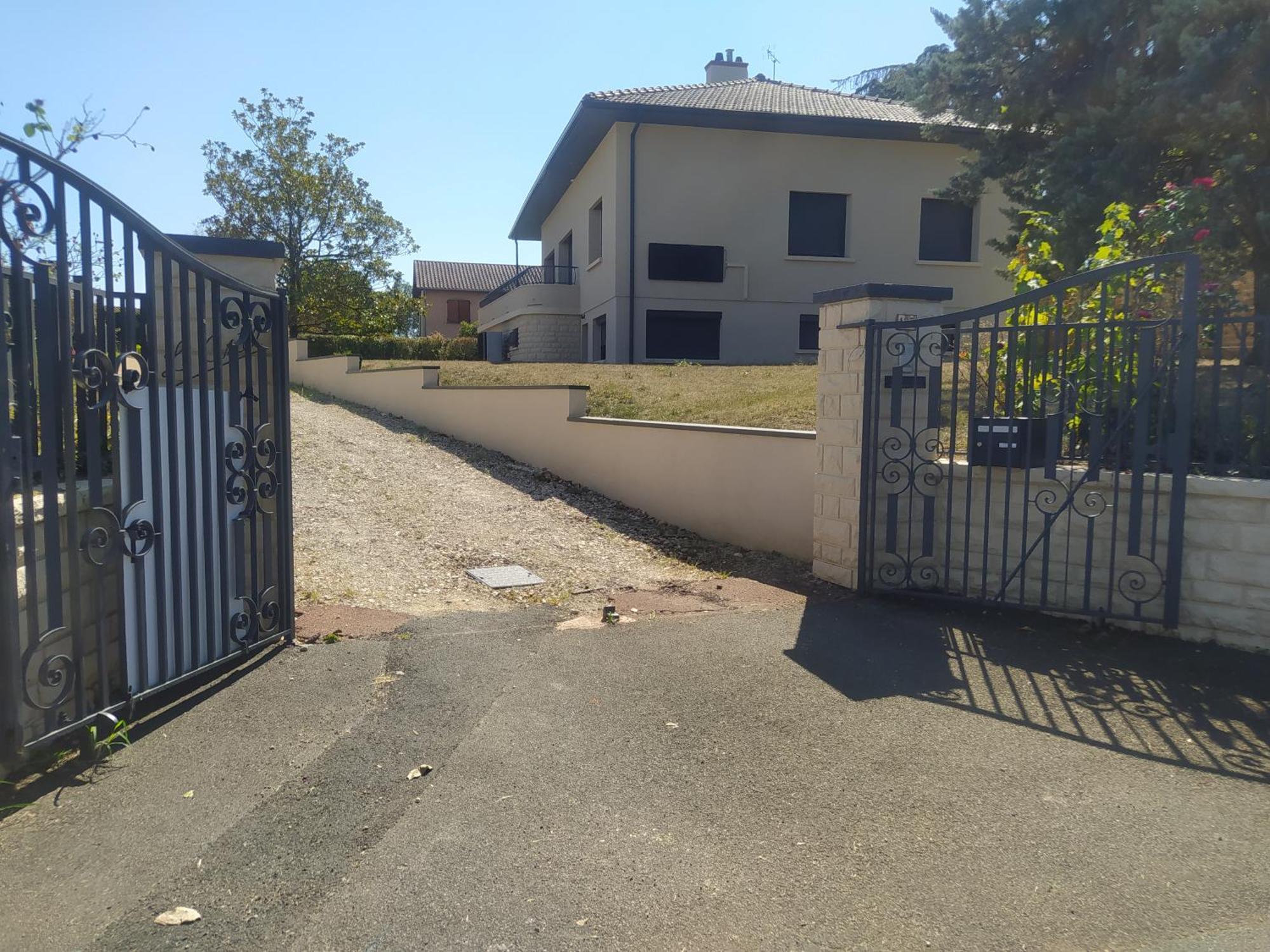Suite Mansardee Independante, 25Min Lyon-Villefranche Chazay-d'Azergues 外观 照片